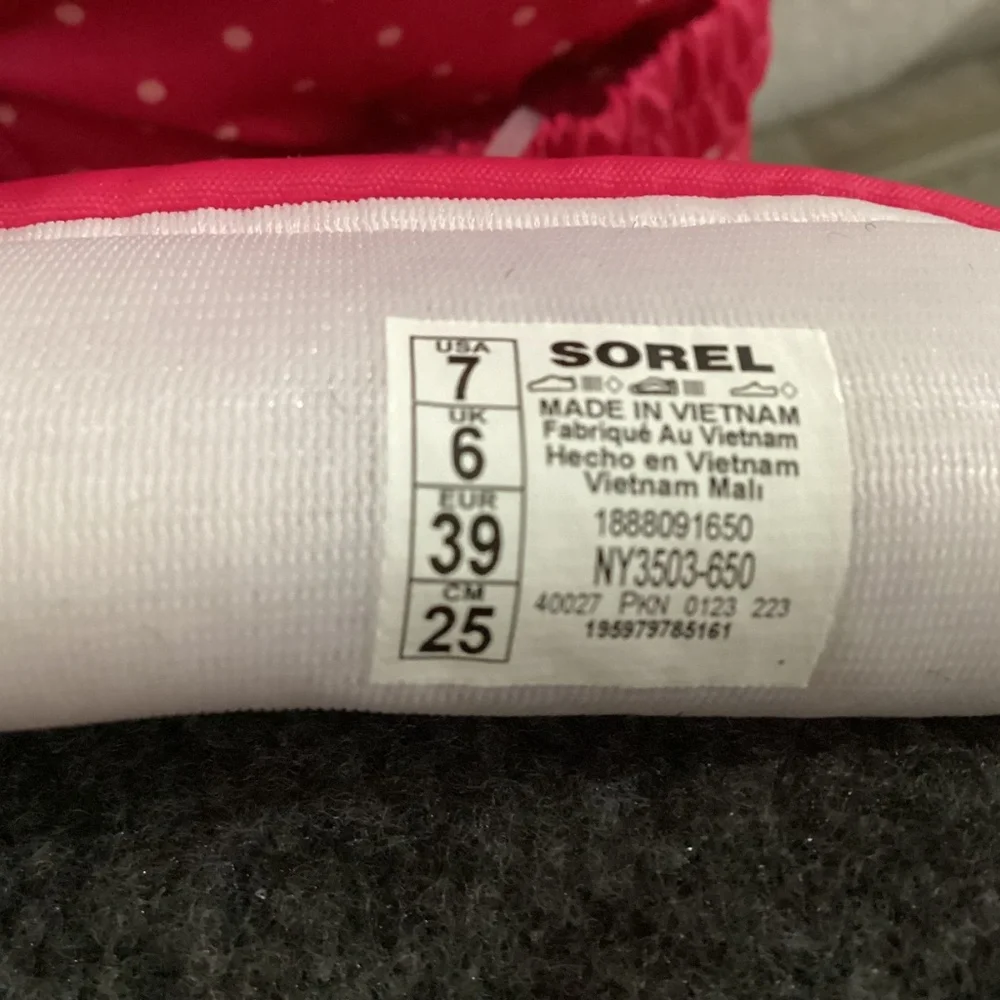 SOREL Flurry Weather Resistant Snow Boot (Big Kid) 7 M,
